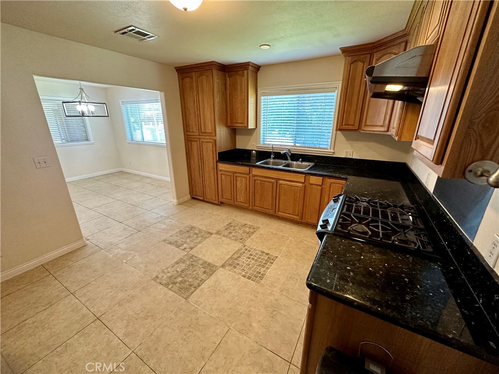 339 Peach Street, Unit A Monterey Park, CA 91755 - Photo 6 of 15 Kitchen
