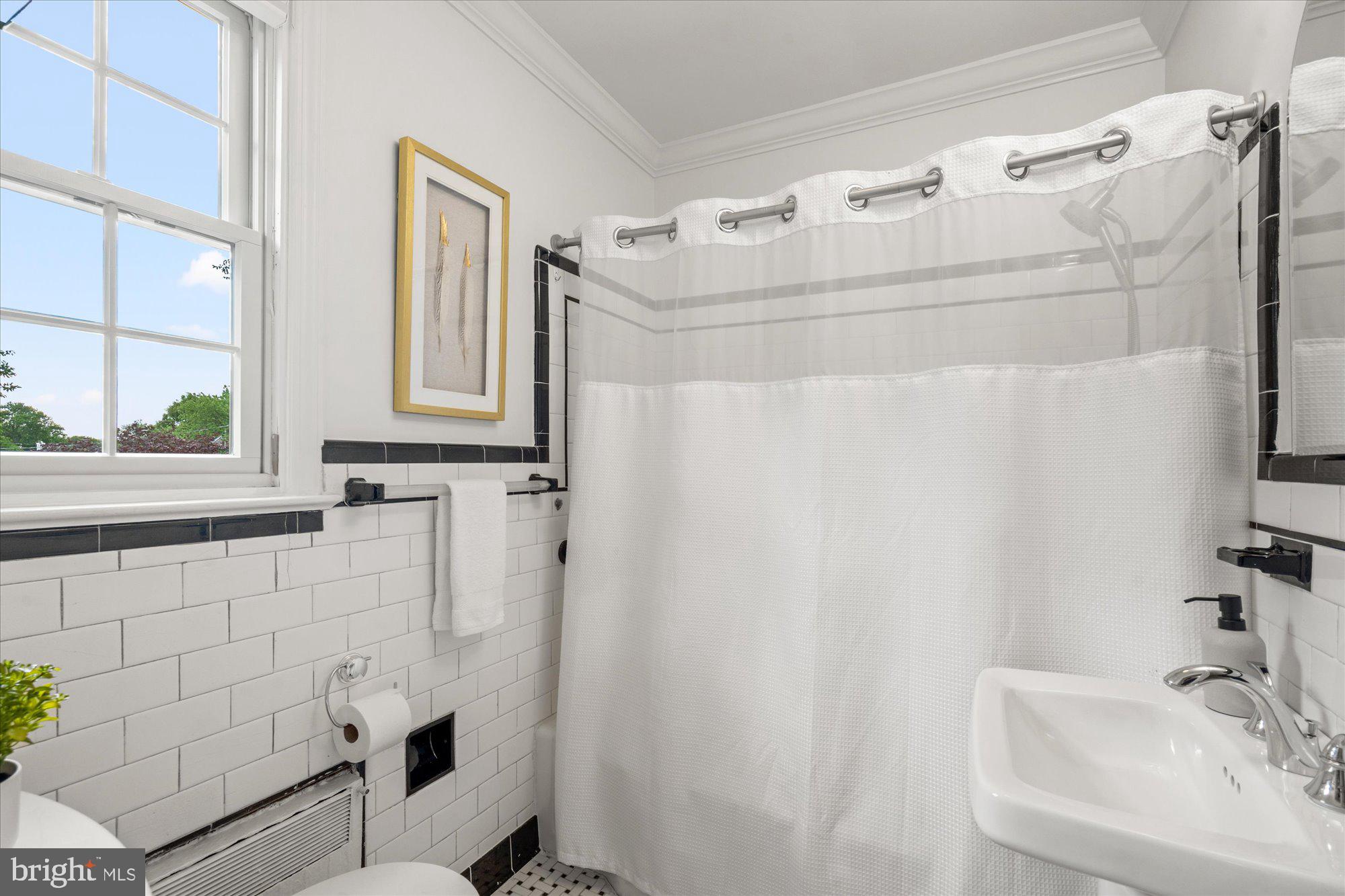 2434 Cameron Mills Road Alexandria, VA 22302 - Photo 36 of 51