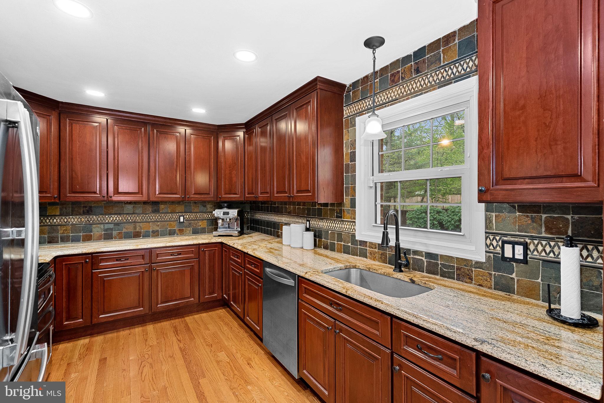 2520 Fowlers Lane Reston, VA 20191 - Photo 16 of 66