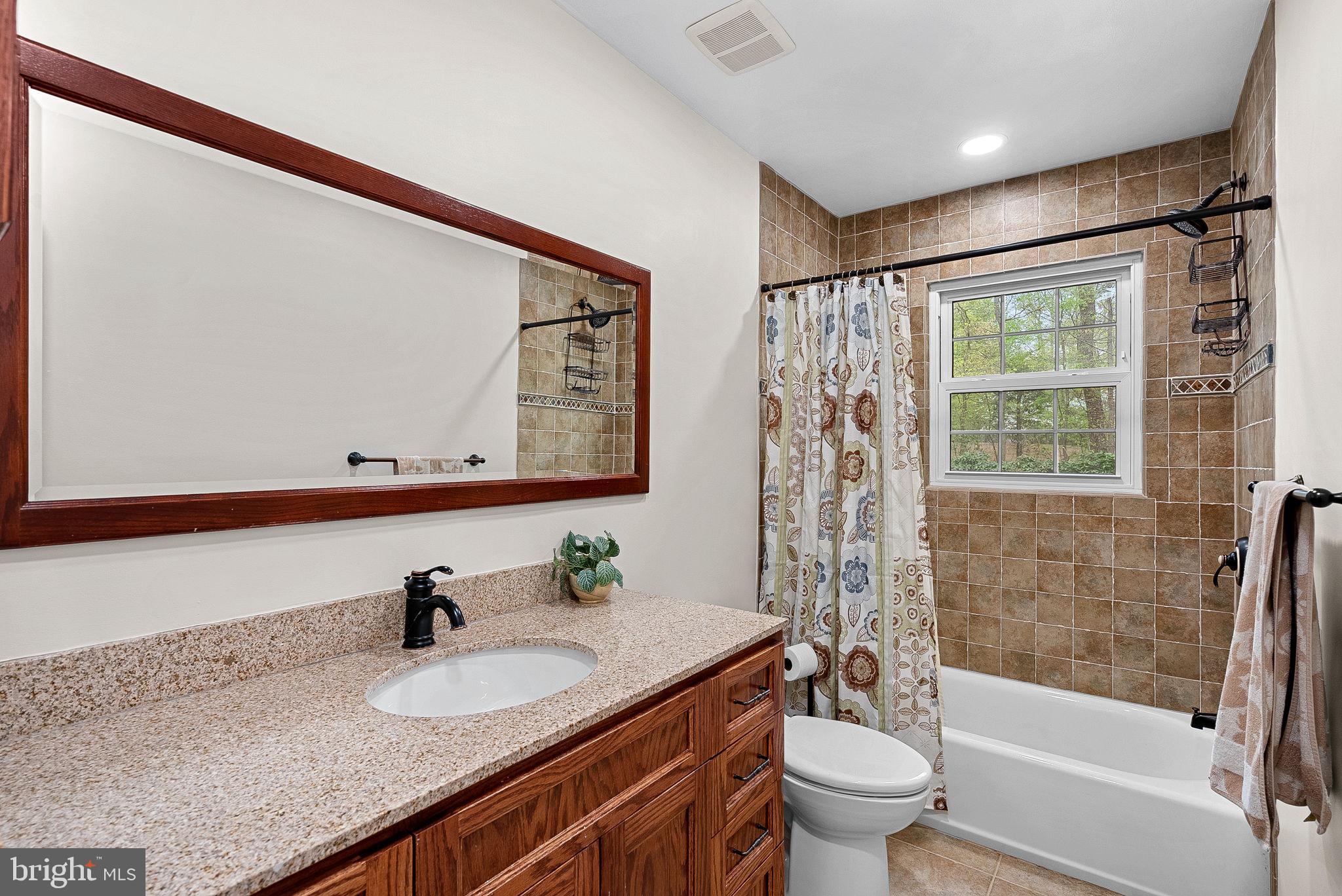 2520 Fowlers Lane Reston, VA 20191 - Photo 27 of 66 Main Level Hall Bath