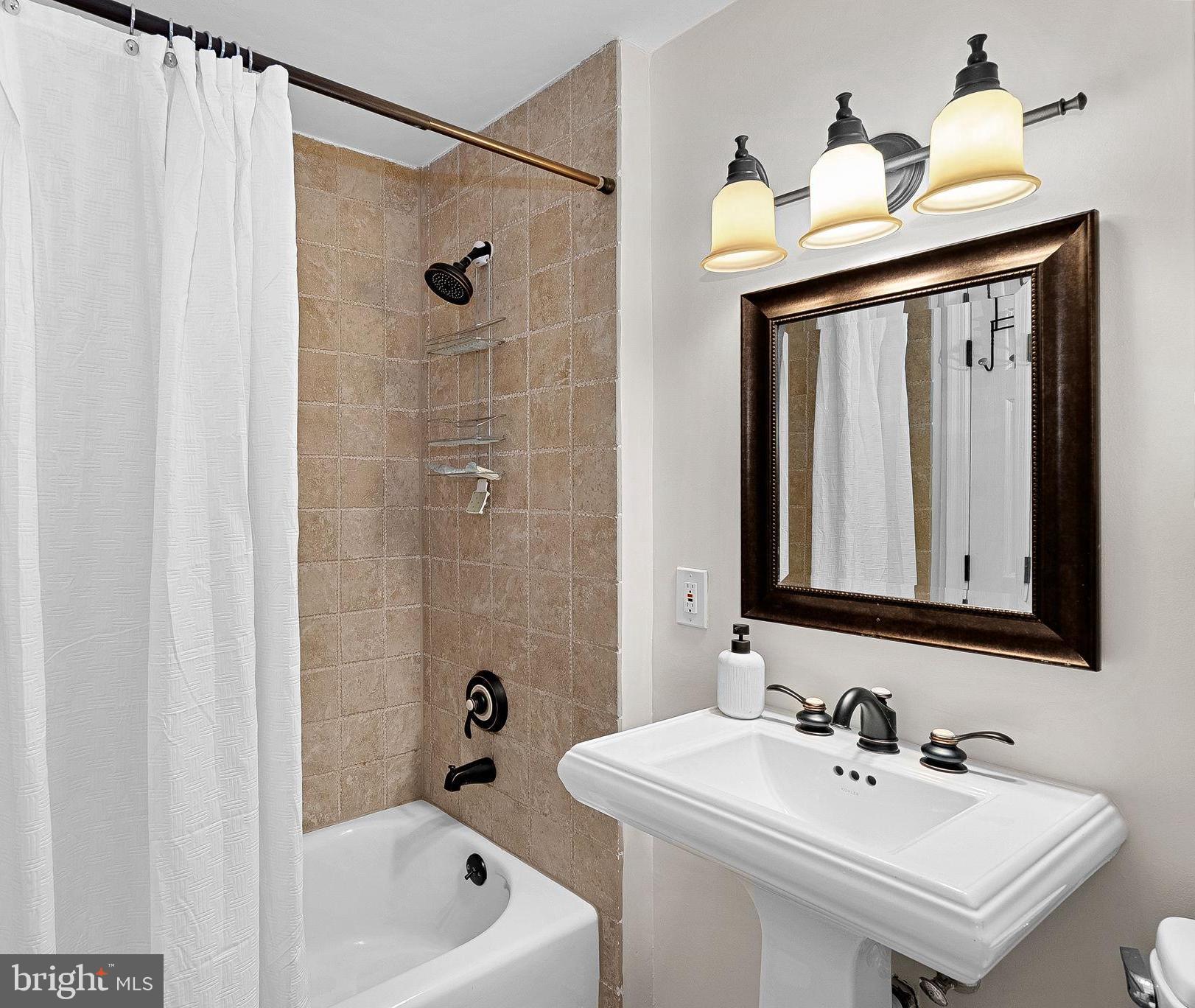 2520 Fowlers Lane Reston, VA 20191 - Photo 39 of 66