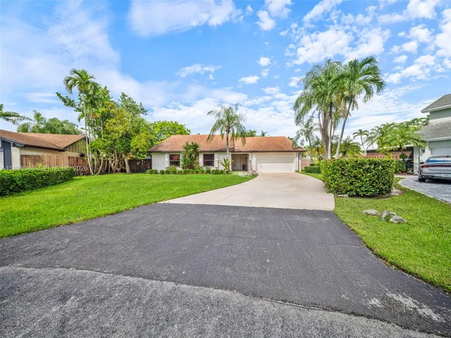 $4,975 | 15531 Southwest 54th Terrace, Miami, FL 33185