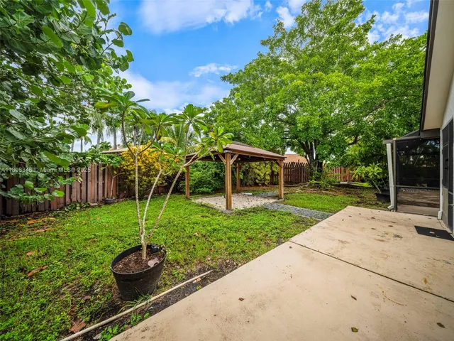 $5,000 | 15531 Southwest 54th Terrace, Miami, FL 33185