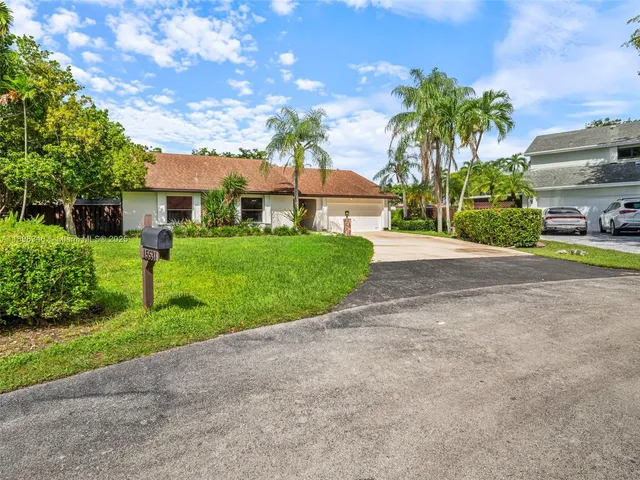 $5,000 | 15531 Southwest 54th Terrace, Miami, FL 33185