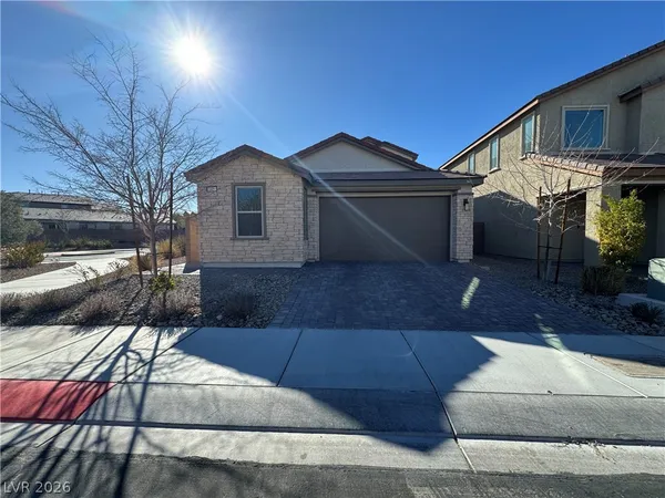 $2,650 | 945 Sycamore Falls Street, Henderson, NV 89052