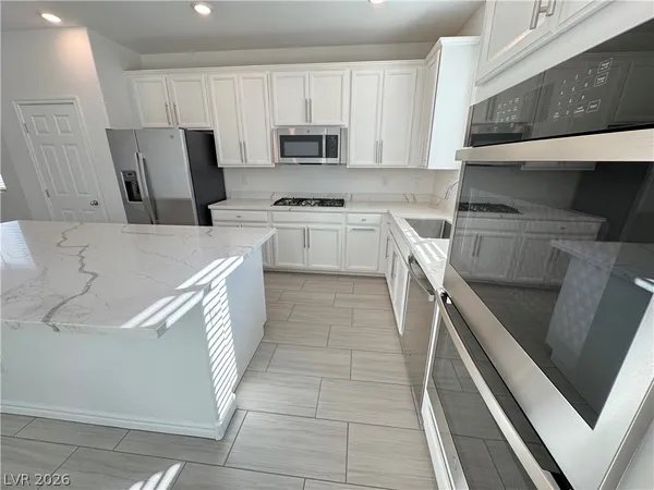 $2,650 | 945 Sycamore Falls Street, Henderson, NV 89052