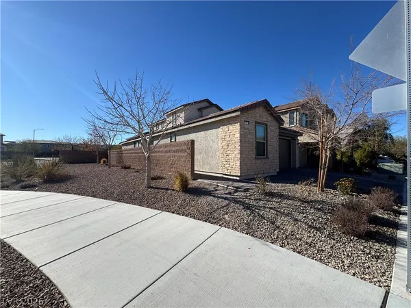 $2,650 | 945 Sycamore Falls Street, Henderson, NV 89052