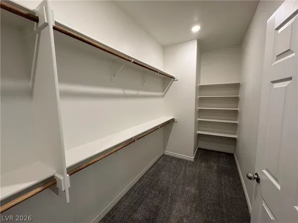 $2,650 | 945 Sycamore Falls Street, Henderson, NV 89052