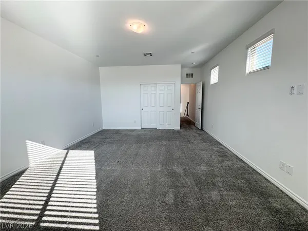 $2,650 | 945 Sycamore Falls Street, Henderson, NV 89052