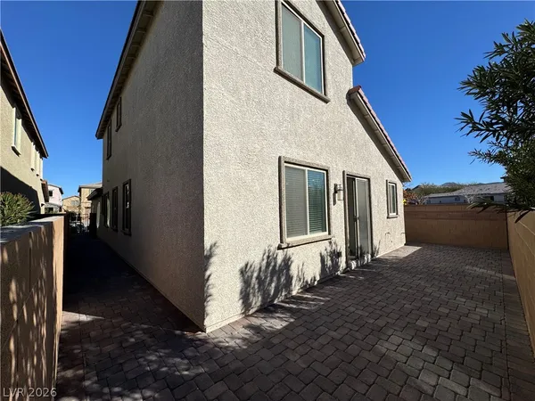 $2,650 | 945 Sycamore Falls Street, Henderson, NV 89052