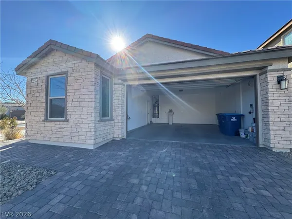 $2,650 | 945 Sycamore Falls Street, Henderson, NV 89052