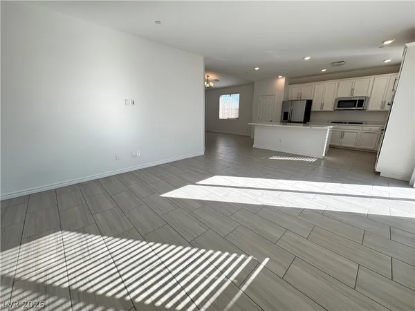 $2,650 | 945 Sycamore Falls Street, Henderson, NV 89052