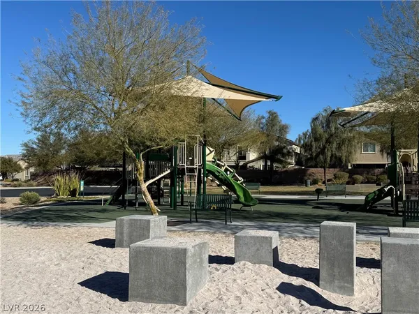 $2,650 | 945 Sycamore Falls Street, Henderson, NV 89052