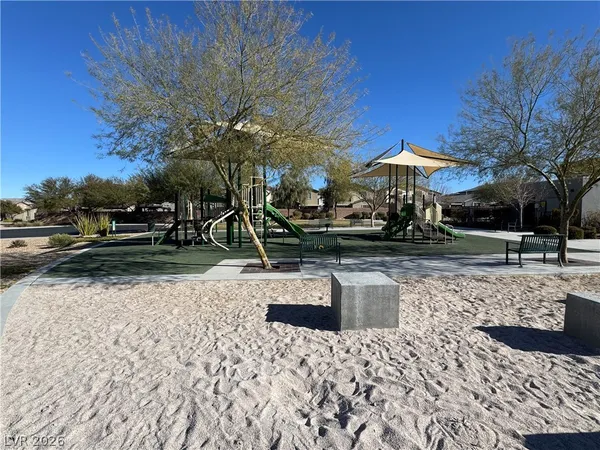 $2,650 | 945 Sycamore Falls Street, Henderson, NV 89052