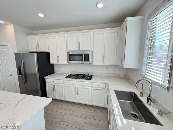 $2,650 | 945 Sycamore Falls Street, Henderson, NV 89052