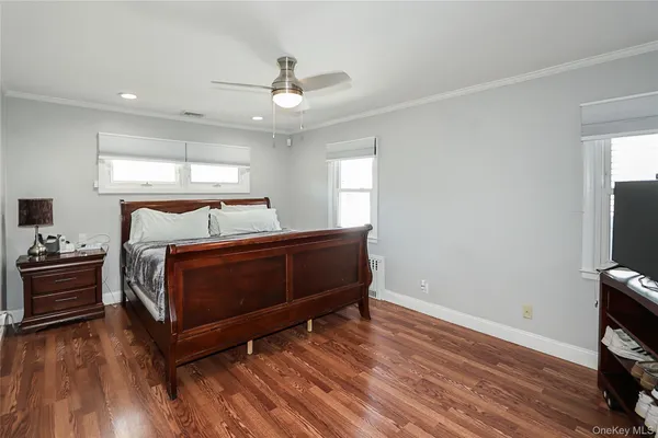 $809,000 | 1481 North Meadow Road, Merrick, NY 11566