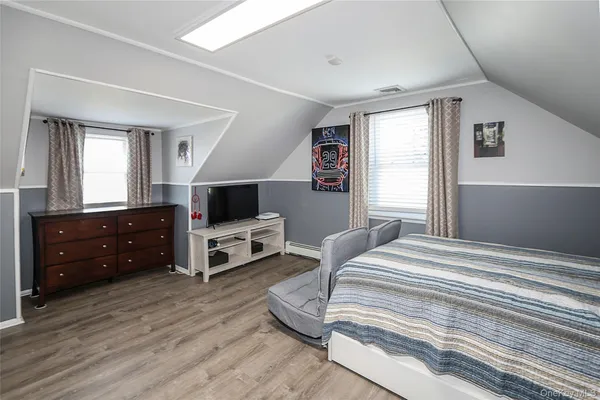 $809,000 | 1481 North Meadow Road, Merrick, NY 11566