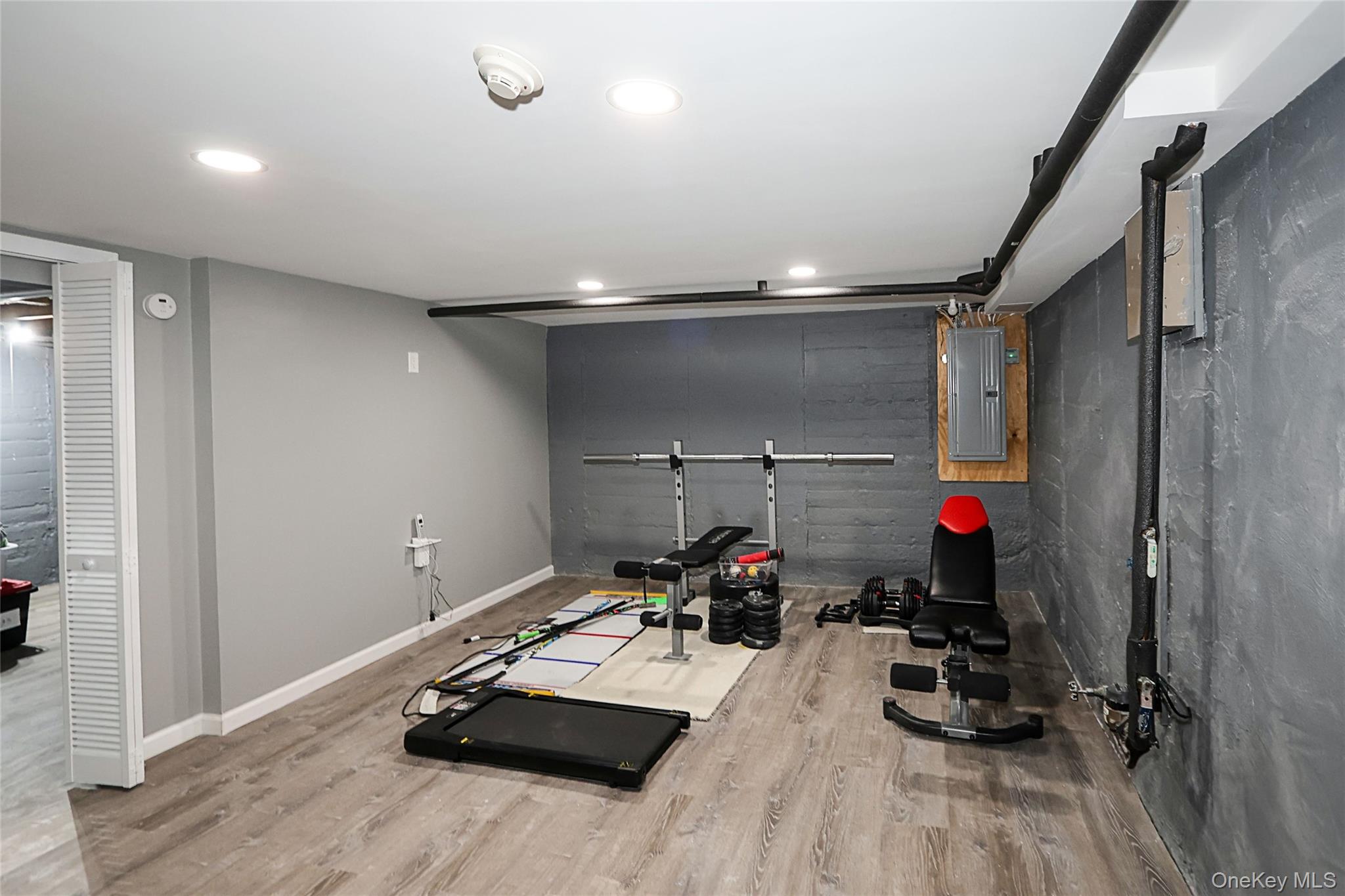 1481 North Meadow Road Merrick, NY 11566 - Photo 17 of 24