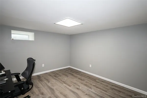 $809,000 | 1481 North Meadow Road, Merrick, NY 11566