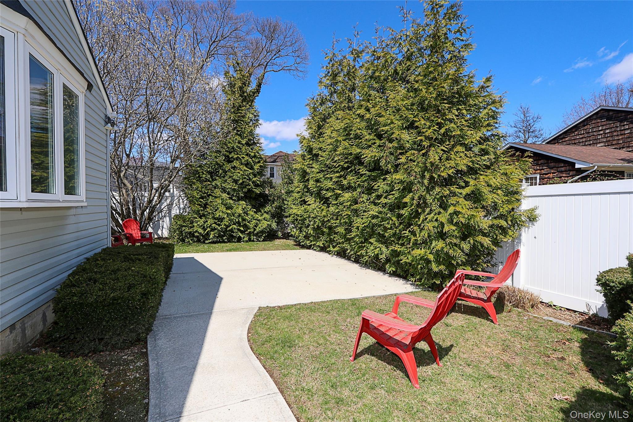 1481 North Meadow Road Merrick, NY 11566 - Photo 20 of 24