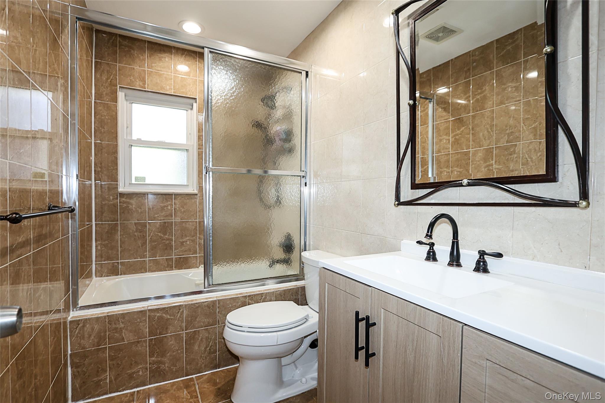 1481 North Meadow Road Merrick, NY 11566 - Photo 10 of 24