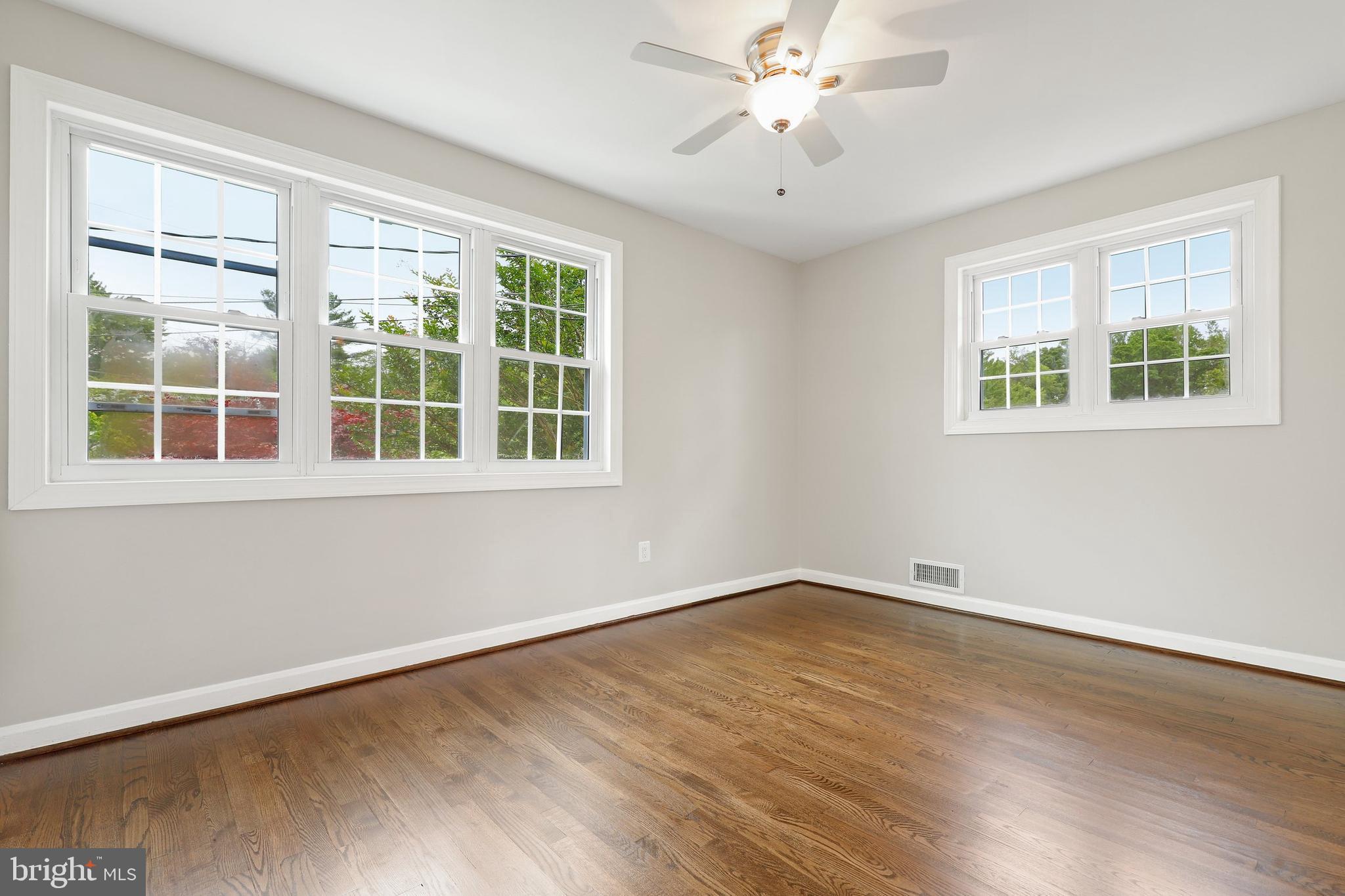 11512 Yates Street Silver Spring, MD 20902 - Photo 13 of 29 Gallery Image 13