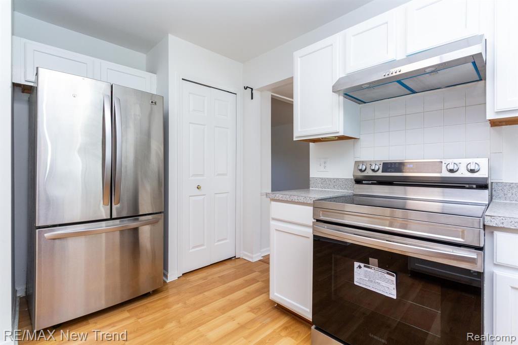 25935 Junction Novi, MI 48375 - Photo 14 of 43