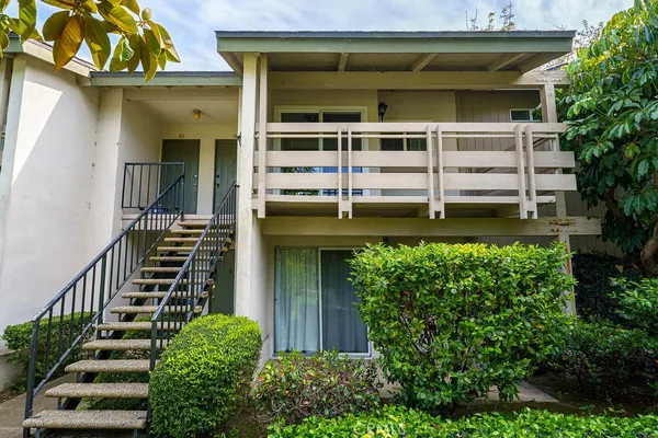 $2,400 | 23732 Hillhurst Drive, Unit 38, Laguna Niguel, CA 92677