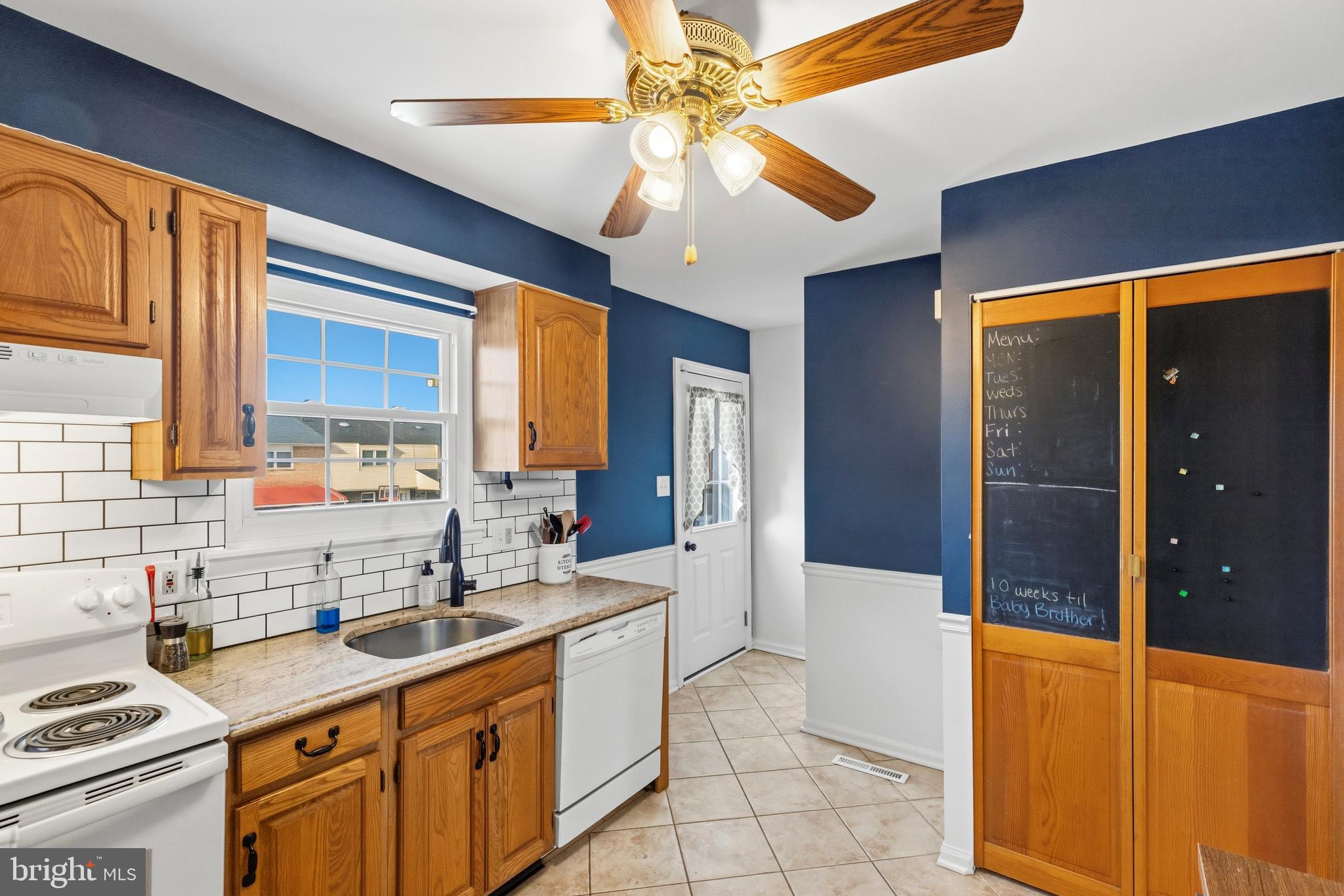 1015 Stormont Circle Halethorpe, MD 21227 - Photo 11 of 25