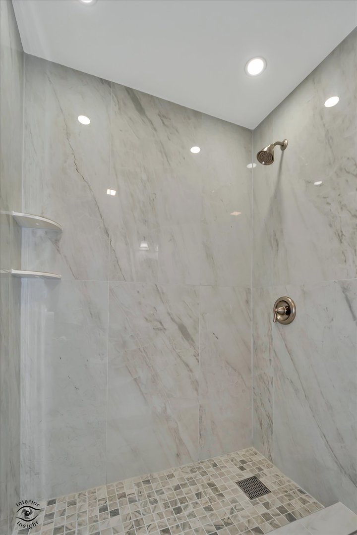 3904 West 58th Place Chicago, IL 60629 - Photo 18 of 27