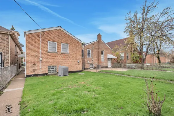 $314,900 | 3904 West 58th Place, Chicago, IL 60629