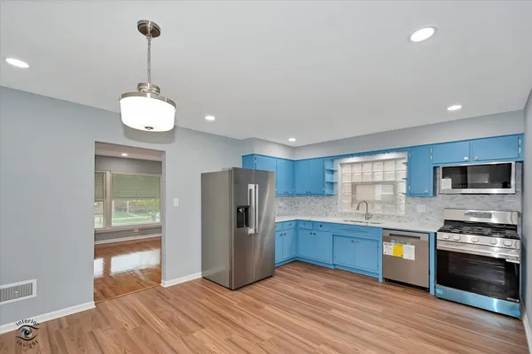 $314,900 | 3904 West 58th Place, Chicago, IL 60629