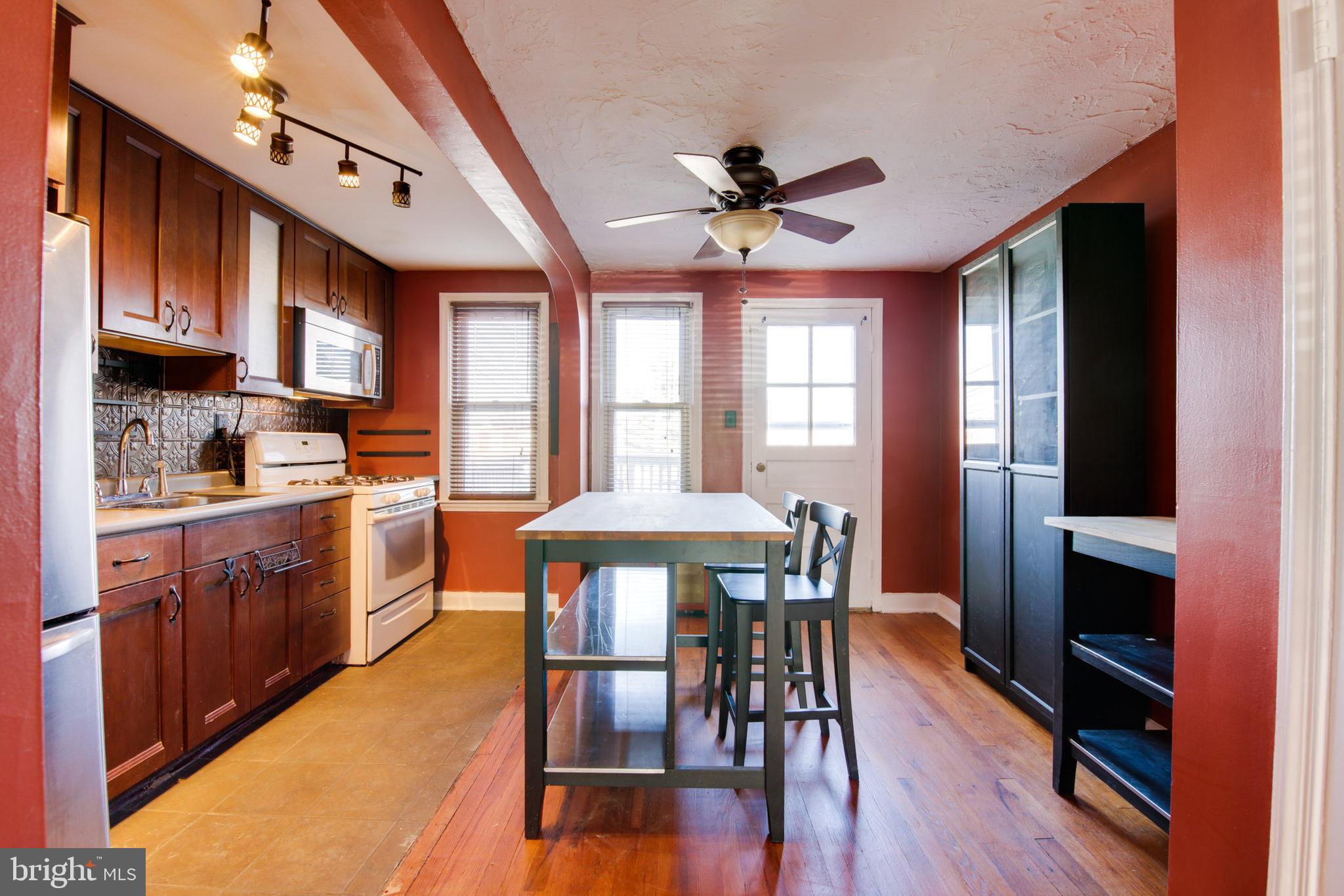 3626 Clarenell Road Baltimore, MD 21229 - Photo 6 of 23 Gallery Image 6