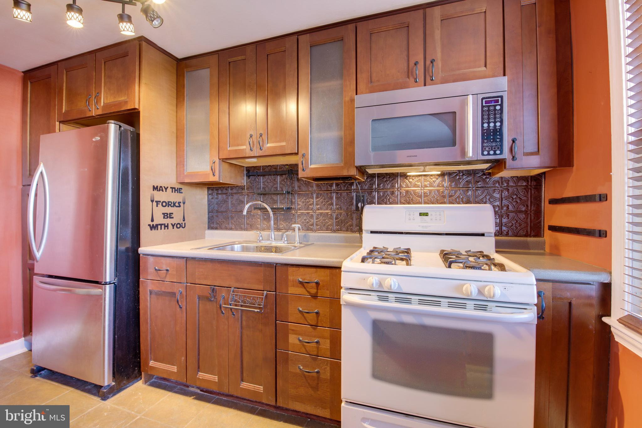 3626 Clarenell Road Baltimore, MD 21229 - Photo 7 of 23 Gallery Image 7