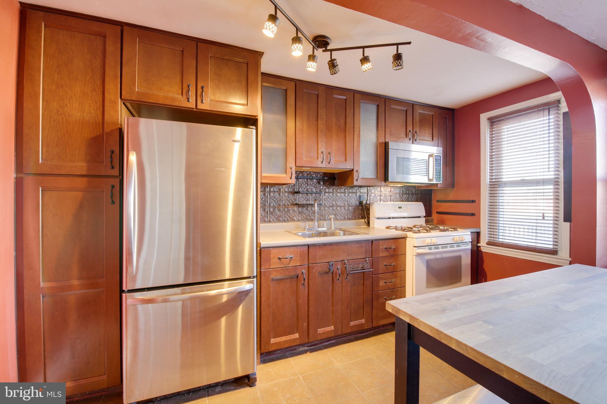 3626 Clarenell Road Baltimore, MD 21229 - Photo 8 of 23 Gallery Image 8
