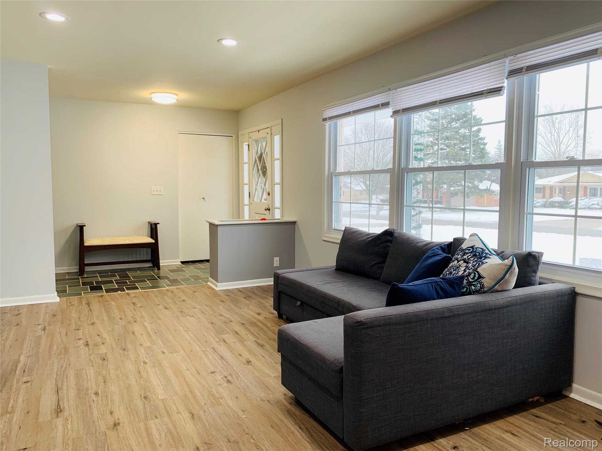6576 Rustic Ridge Trail Grand Blanc, MI 48439 - Photo 7 of 49 IMG_E4316.JPG
