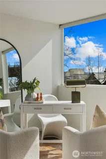 $1,296,750 | 926 North 35th Street, Seattle, WA 98103