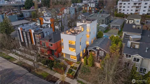 $1,296,750 | 926 North 35th Street, Seattle, WA 98103