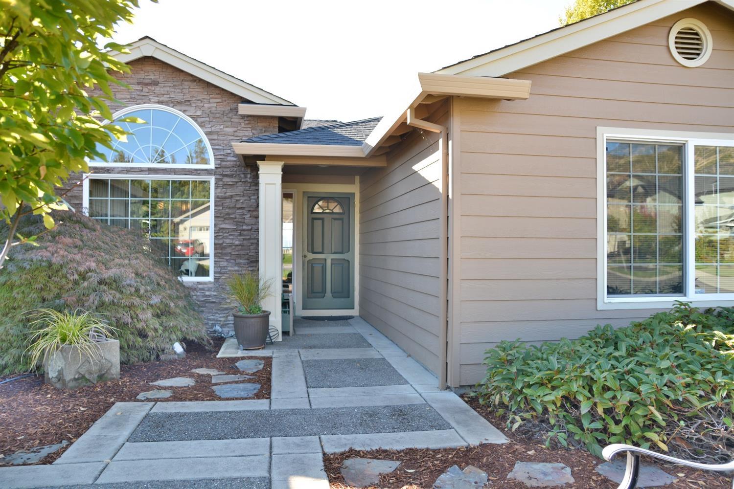 1509 Summit Ridge Circle Medford, OR 97504 - Photo 4 of 25 Additional Photo