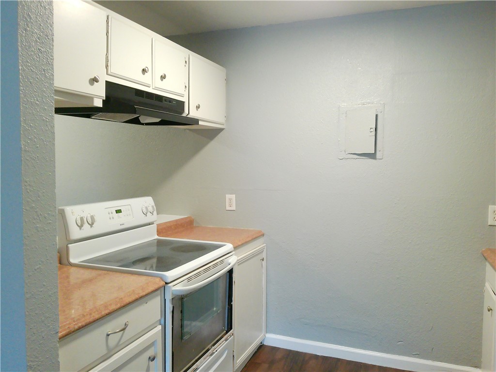 2026 Waldron Road, Unit 210 Corpus Christi, TX 78418 - Photo 5 of 9