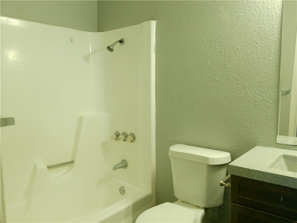 2026 Waldron Road, Unit 210 Corpus Christi, TX 78418 - Photo 7 of 9