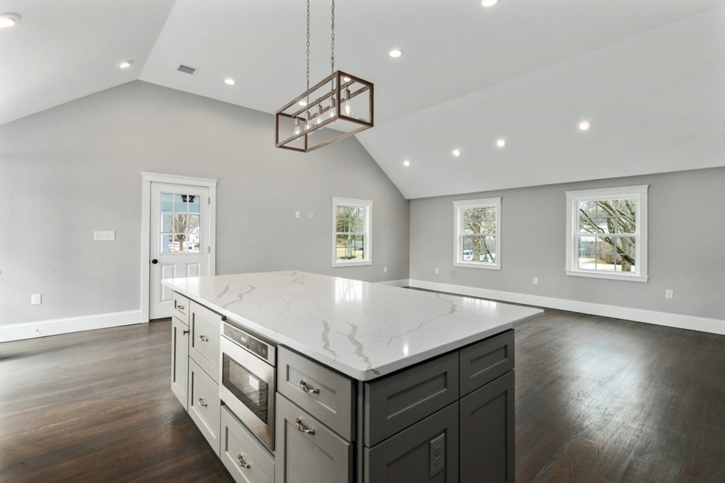 10 Olde Towne Road Lynnfield, MA 01940 - Photo 7 of 32 Gallery Image 7