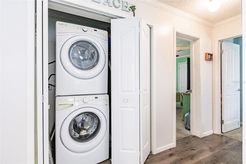 21 Rotterdam Punta Gorda, FL 33950 - Photo 16 of 40 a view of washer and dryer in a utility room