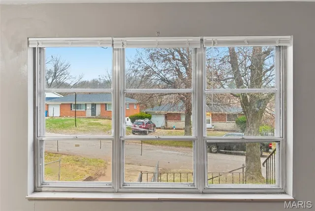 $94,900 | 8784 Darnell Place, Jennings, MO 63136