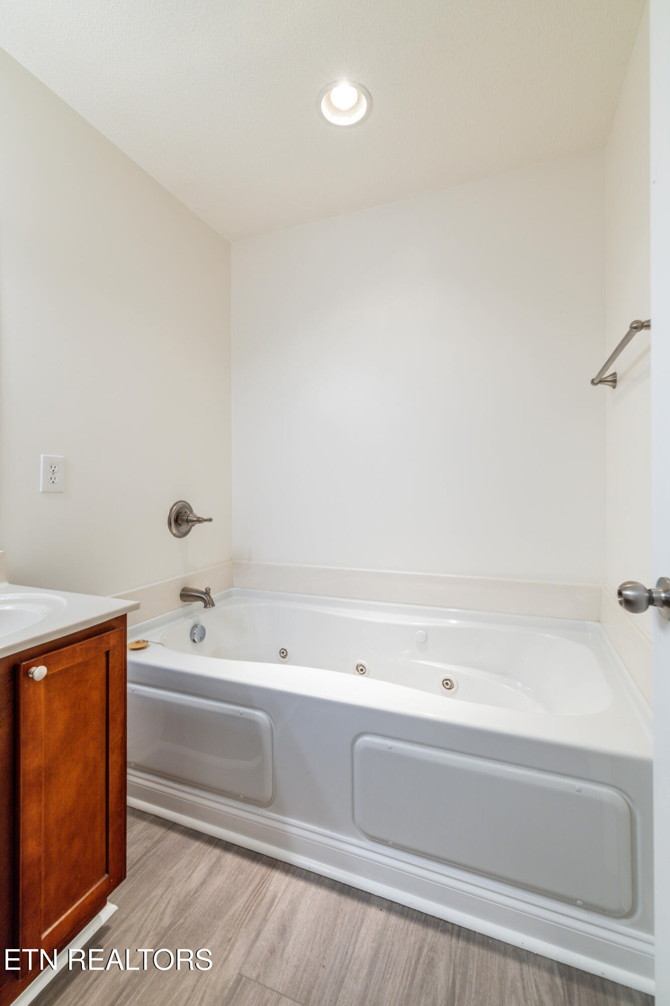 5104 Cates Bend Way Powell, TN 37849 - Photo 25 of 37 755A4303