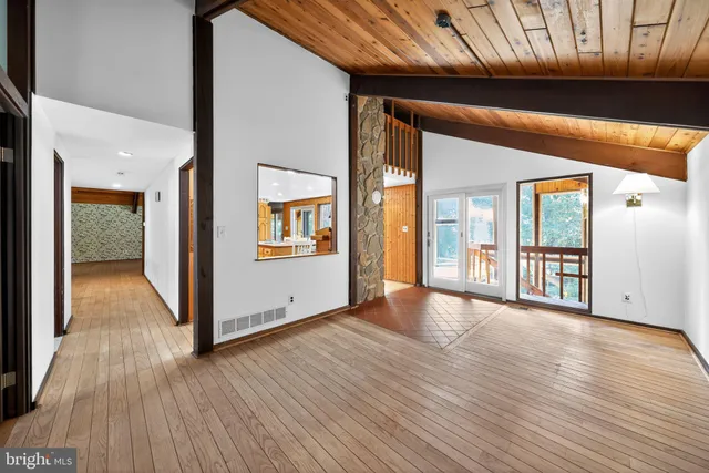 a view of an entrance door of the house