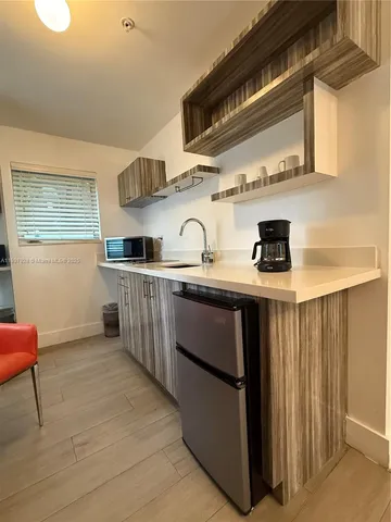 $1,850 | 8320 Harding Avenue, Unit 1, Miami Beach, FL 33141