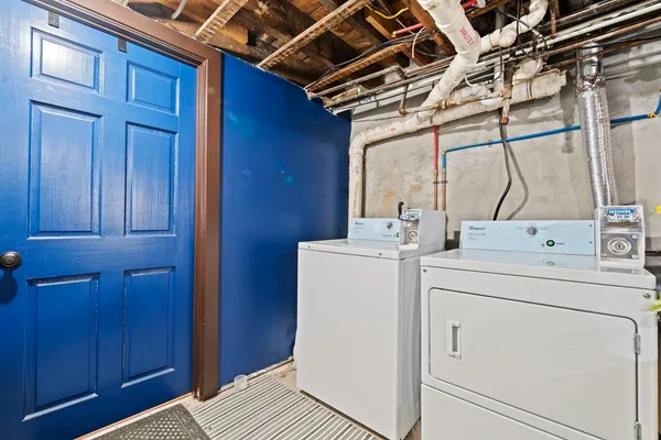 $2,600 | 250 Bremen Street, Unit 1, Boston, MA 02128