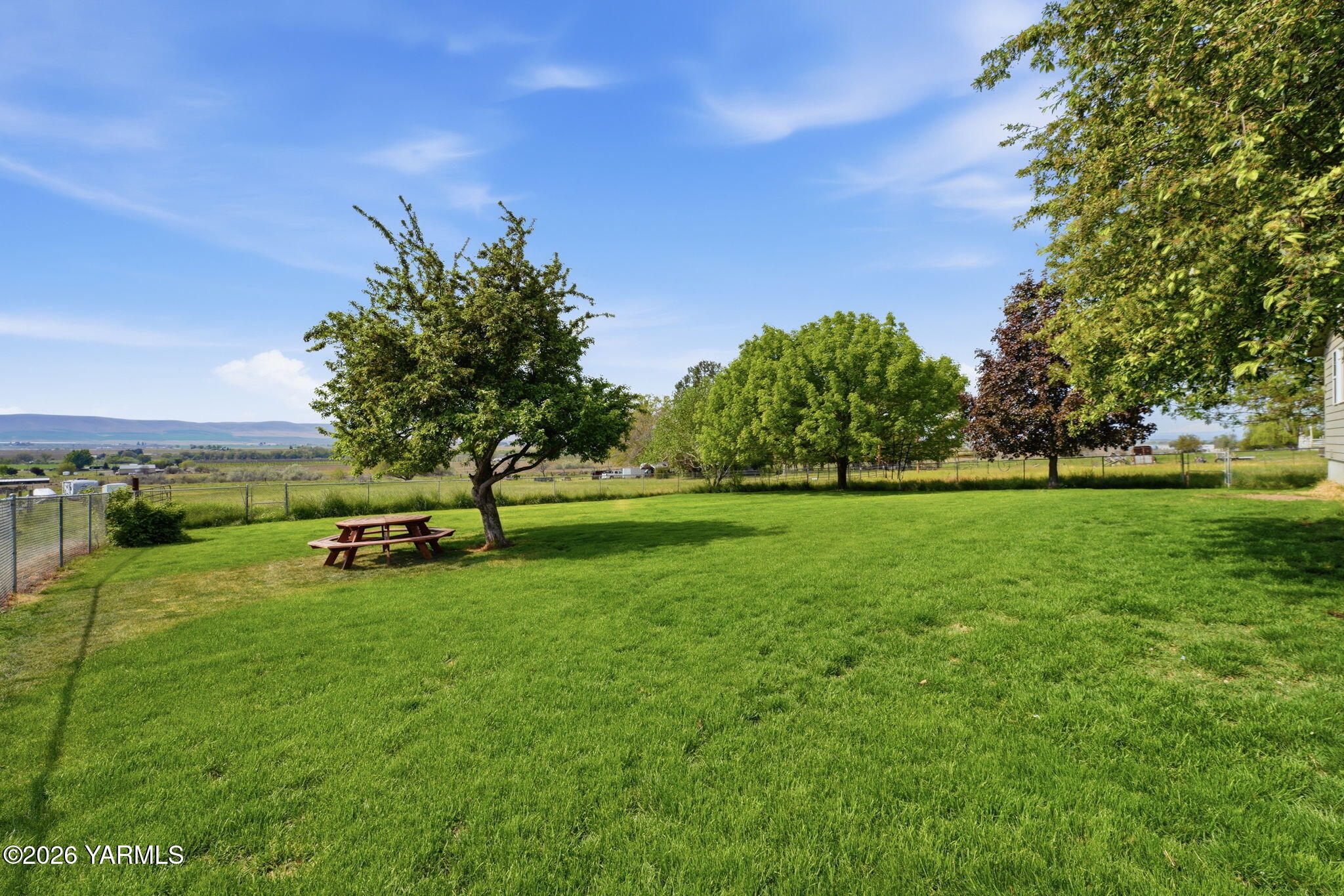 400 Charvet Road Grandview, WA 98930 - Photo 37 of 50 32-web-or-mls-DSC01815