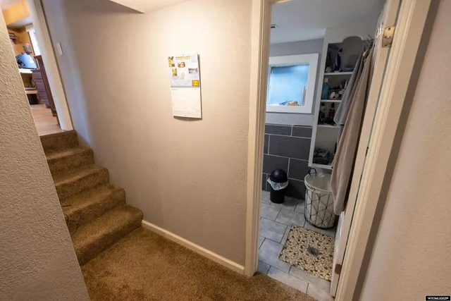 $385,000 | 926 Hobson Street, Lander, WY 82520